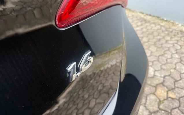 imagem-https://www.socarrao.com.br/sc-vehicle-images-prod/4283292/1791289386045-8544828_13_B_22b69a2645.jpeg
