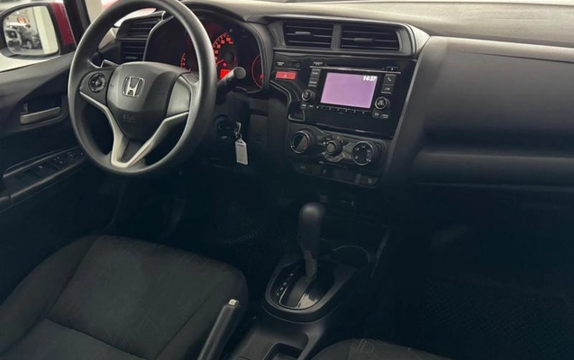 imagem-https://www.socarrao.com.br/sc-vehicle-images-prod/4283354/1791376736477-8545566_29_B_4957561b5a.jpeg