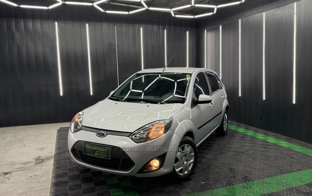 imagem-https://www.socarrao.com.br/sc-vehicle-images-prod/4283390/1791232634449-4128b68d7dc3aa15fb3861fba1ca4c74_big.jpeg