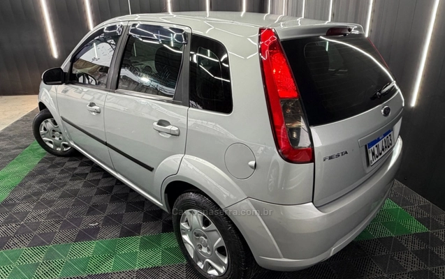 imagem-https://www.socarrao.com.br/sc-vehicle-images-prod/4283390/1791232634455-b739852c8152d87956944426d078283e_big.jpeg
