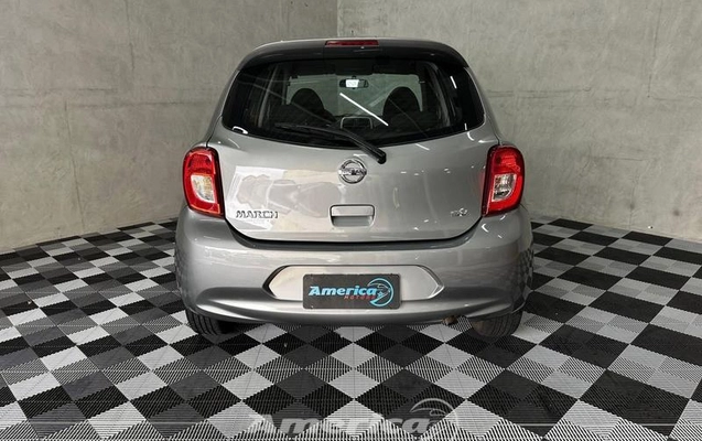 imagem-https://www.socarrao.com.br/sc-vehicle-images-prod/4283398/1791300067196-8521295_0_B_64cc3274a4.jpeg
