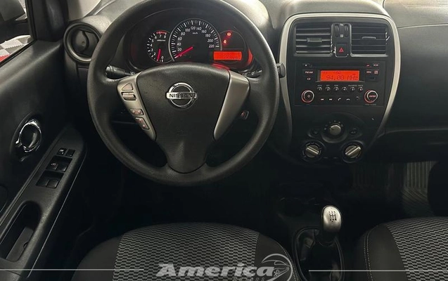 imagem-https://www.socarrao.com.br/sc-vehicle-images-prod/4283398/1791300067197-8521295_2_B_e5012d88ff.jpeg