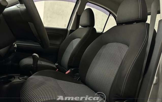 imagem-https://www.socarrao.com.br/sc-vehicle-images-prod/4283398/1791300067198-8521295_15_B_f2bc9a6282.jpeg