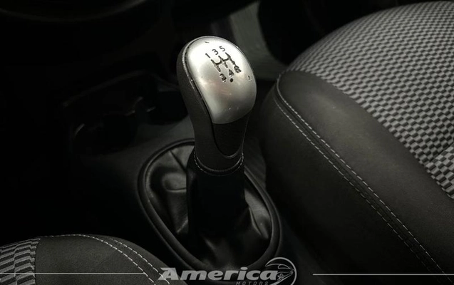 imagem-https://www.socarrao.com.br/sc-vehicle-images-prod/4283398/1791300067199-8521295_8_B_3cff50cbe0.jpeg