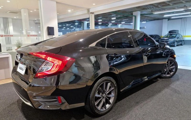 imagem-https://www.socarrao.com.br/sc-vehicle-images-prod/4283423/1791232902891-8545654_4_B_d7b17b2b86.jpeg