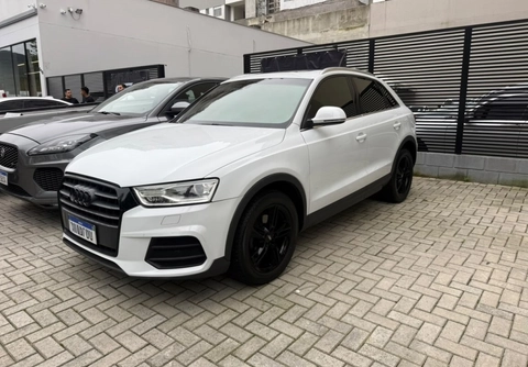 Audi Q3 2016 Branco — foto 1 de 3