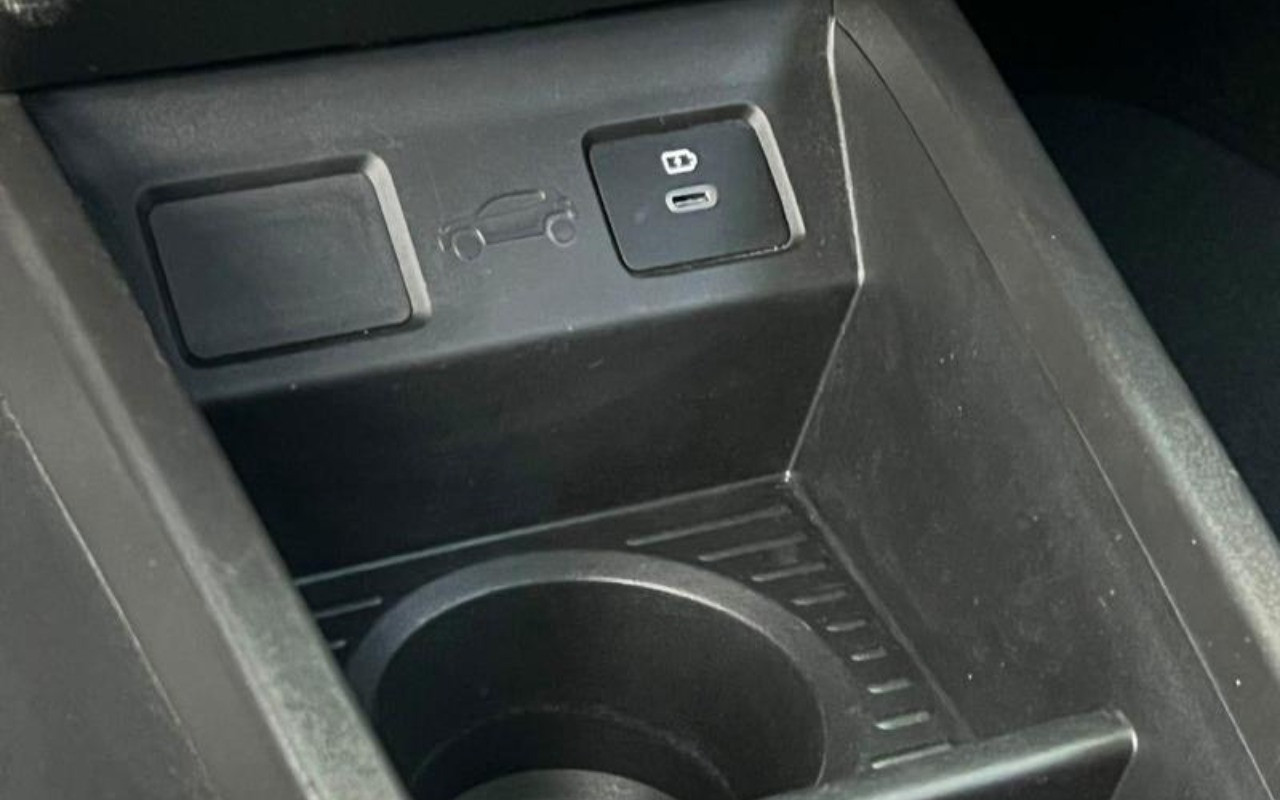 imagem-https://www.socarrao.com.br/sc-vehicle-images-prod/4283438/1791233056627-ODUzOTczOF8zX0JfN2EzZGVkZTI2OS5qcGVn.jpeg