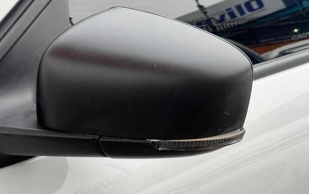 imagem-https://www.socarrao.com.br/sc-vehicle-images-prod/4283438/1791233057672-ODUzOTczOF84X0JfMDE2ZjE5NWRkNi5qcGVn.jpeg