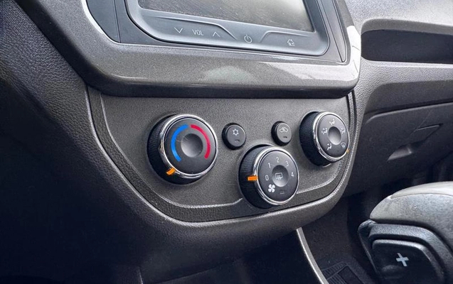 imagem-https://www.socarrao.com.br/sc-vehicle-images-prod/4283503/1791320298293-8439758_11_B_05ee2e73bd.jpeg