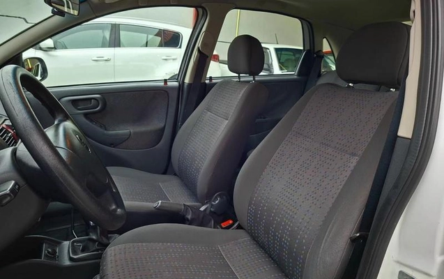 imagem-https://www.socarrao.com.br/sc-vehicle-images-prod/4283516/1791580589501-8530488_12_B_82f4c72e00.jpeg