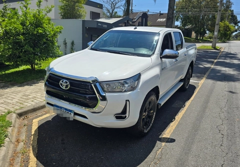 Toyota Hilux 2022 Branco — foto 1 de 3