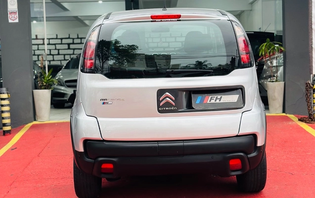 imagem-https://www.socarrao.com.br/sc-vehicle-images-prod/4283519/1792074903488-gb-10e40bf.jpeg