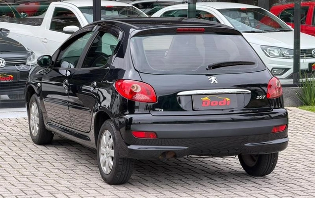 imagem-https://www.socarrao.com.br/sc-vehicle-images-prod/4283521/1791233543846-8350858_1_B_0d01410d83.jpeg
