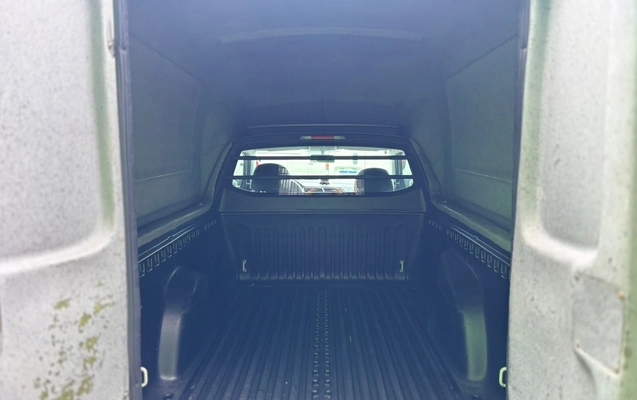 imagem-https://www.socarrao.com.br/sc-vehicle-images-prod/4283525/1791233597210-V2hhdHNBcHAgSW1hZ2UgMjAyNi0xMC0wNSBhdCAxMC4xMy4xMyAoMSkuanBlZw.jpeg