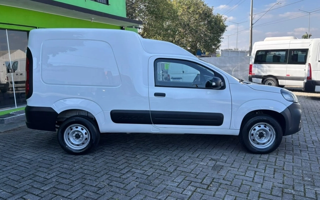 imagem-https://www.socarrao.com.br/sc-vehicle-images-prod/4283535/1791233716200-V2hhdHNBcHAgSW1hZ2UgMjAyNi0wOS0xNiBhdCAxNS40Mi41NyAoMykuanBlZw.jpeg