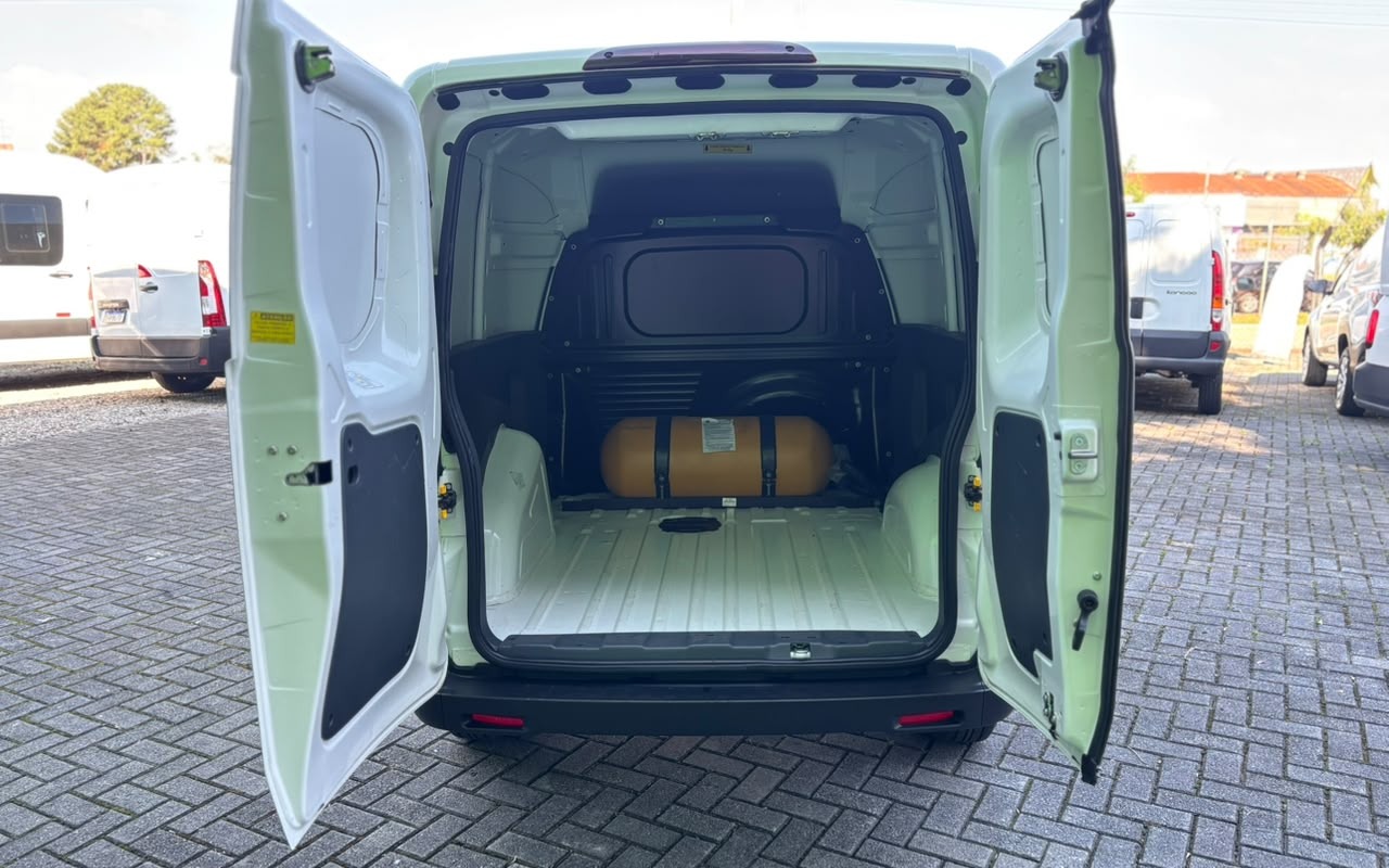 imagem-https://www.socarrao.com.br/sc-vehicle-images-prod/4283535/1791233716784-V2hhdHNBcHAgSW1hZ2UgMjAyNi0wOS0xNiBhdCAxNS40My4wNS5qcGVn.jpeg
