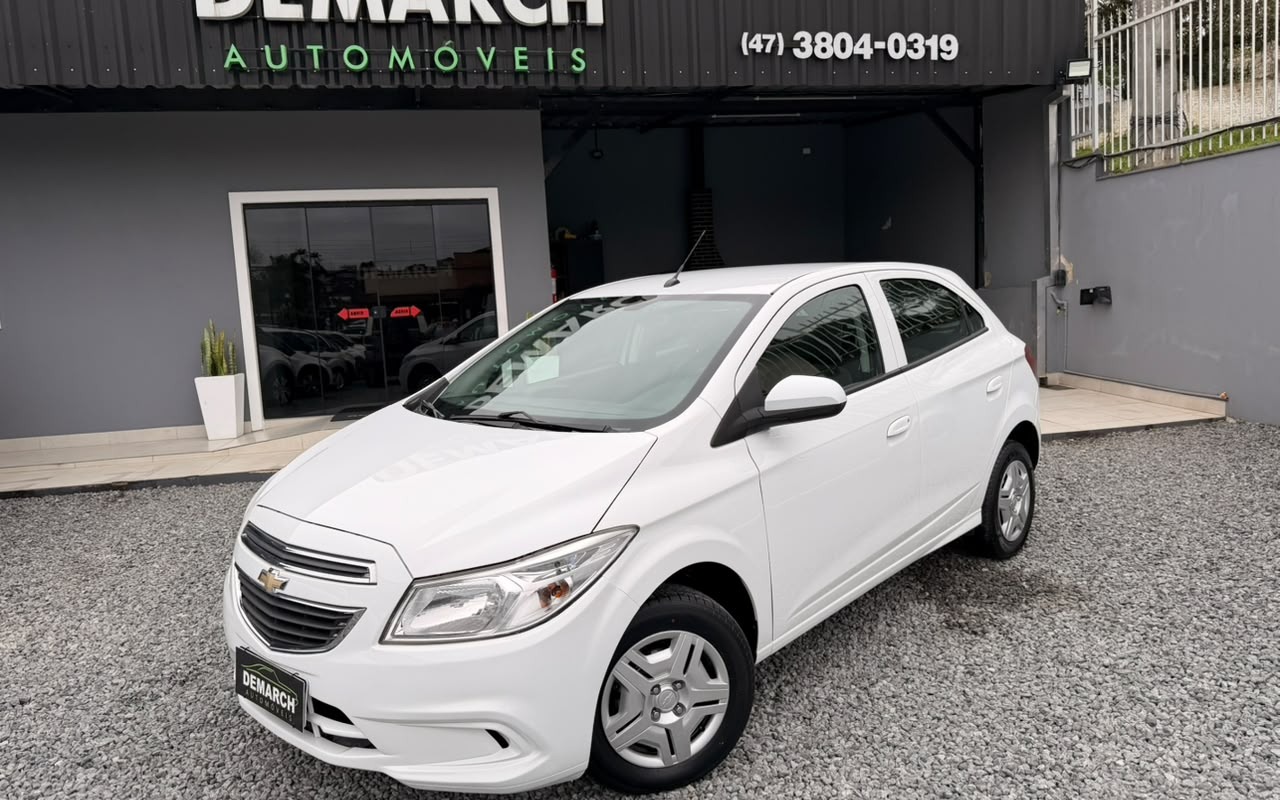 Chevrolet Onix 2016 Branco — foto 1 de 3