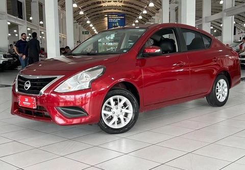 Nissan VERSA 2020 Vermelho — foto 1 de 3
