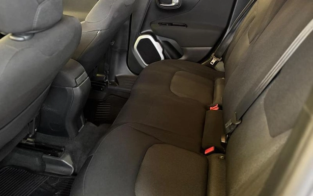 imagem-https://www.socarrao.com.br/sc-vehicle-images-prod/4284006/1791555372347-8545829_15_B_73dbf5f7ca.jpeg