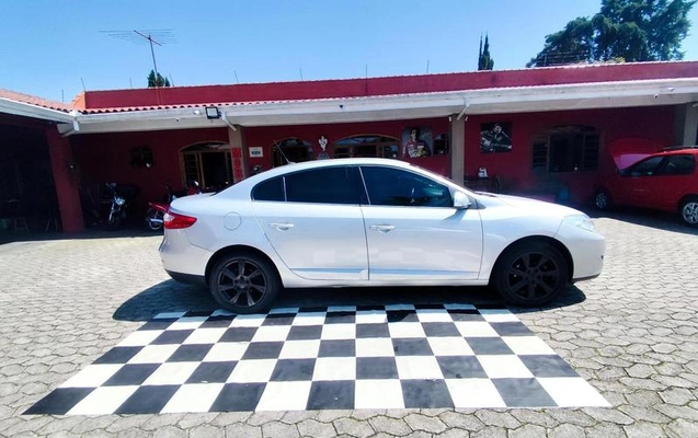 imagem-https://www.socarrao.com.br/sc-vehicle-images-prod/4284158/1791466995367-8545660_8_B_61f1db79db.jpeg