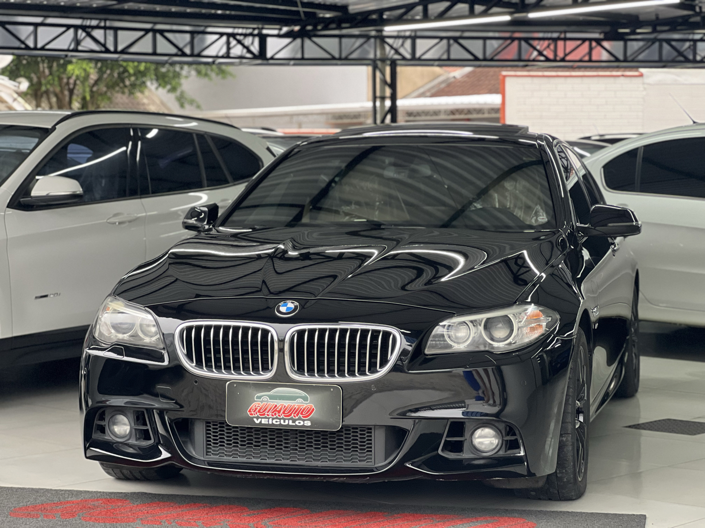 BMW 528i 2016 Preto — foto 1 de 3