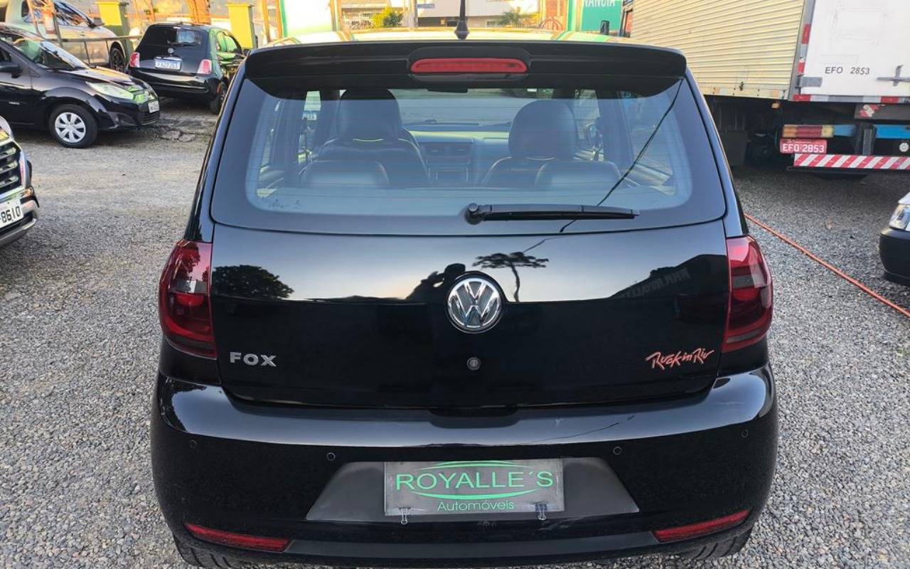 imagem-https://www.socarrao.com.br/sc-vehicle-images-prod/4284351/1791236713065-SU1HXzIwMjUxMTI3XzE4MDExMSAoQ29weSkuanBn.jpg