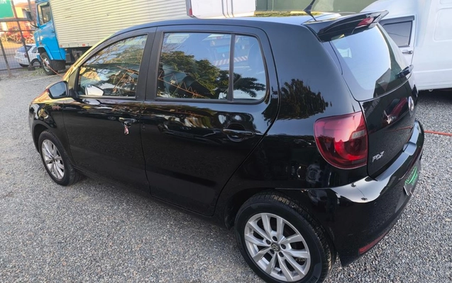 imagem-https://www.socarrao.com.br/sc-vehicle-images-prod/4284351/1791236713153-SU1HXzIwMjUxMTI3XzE4MDExNyAoQ29weSkuanBn.jpg