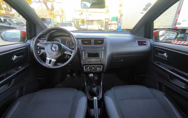 imagem-https://www.socarrao.com.br/sc-vehicle-images-prod/4284351/1791236713285-SU1HXzIwMjUxMTI3XzE4MDE0NSAoQ29weSkuanBn.jpg