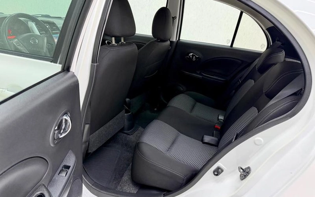 imagem-https://www.socarrao.com.br/sc-vehicle-images-prod/4284386/1791238497563-8545906_13_B_460466cab3.jpeg