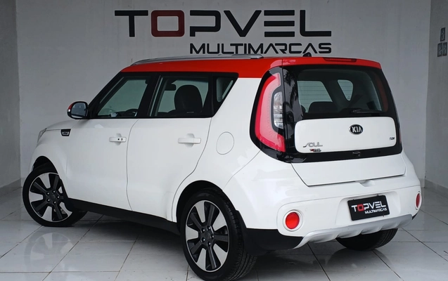 imagem-https://www.socarrao.com.br/sc-vehicle-images-prod/4284443/1791237421402-003_f5ae111788a9062bc7940c130833ed97.jpg