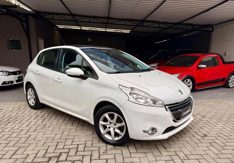Peugeot 208 2016 Branco — foto 1 de 3