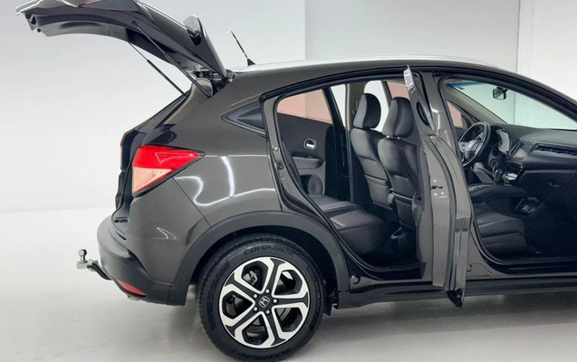 imagem-https://www.socarrao.com.br/sc-vehicle-images-prod/4284790/1791240673949-8480401_9_B_06371b8c4b.jpeg