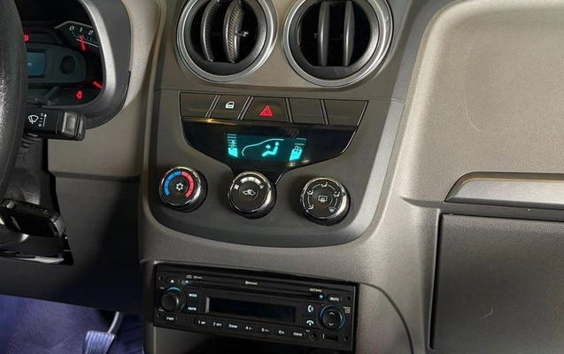imagem-https://www.socarrao.com.br/sc-vehicle-images-prod/4284899/1791421095871-8527189_14_B_a8a14bfe41.jpeg