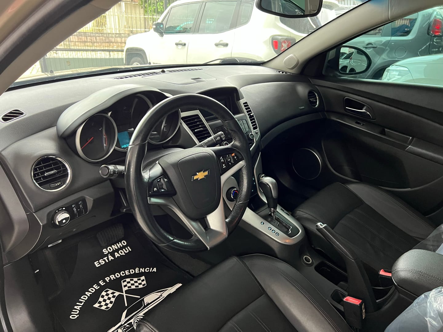 imagem-https://www.socarrao.com.br/sc-vehicle-images-prod/42852/1769988773342-6951965OR_1759258170_5_750.jpg