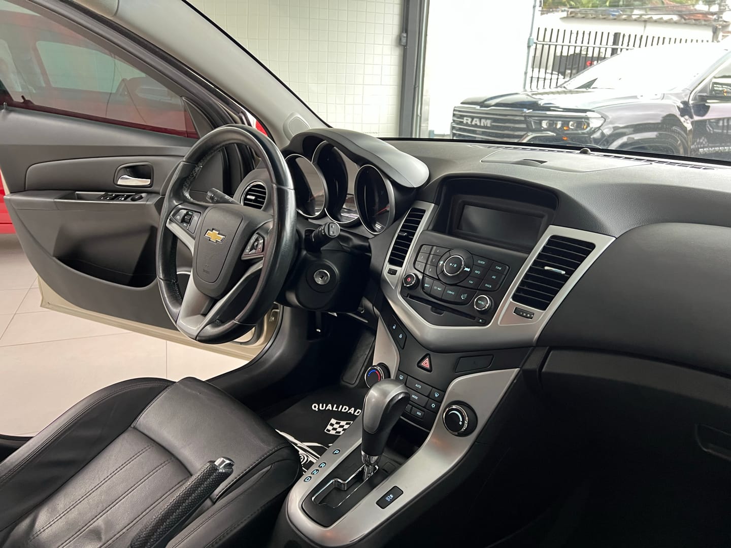 imagem-https://www.socarrao.com.br/sc-vehicle-images-prod/42852/1769988773342-6951965OR_1759258170_9_130.jpg