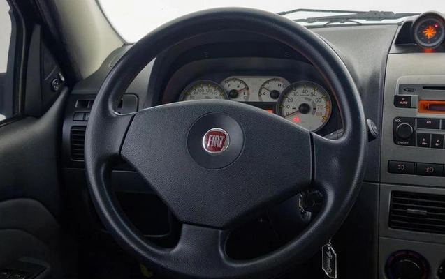 imagem-https://www.socarrao.com.br/sc-vehicle-images-prod/4285371/1791246555197-8387294_13_B_1770130874.jpeg