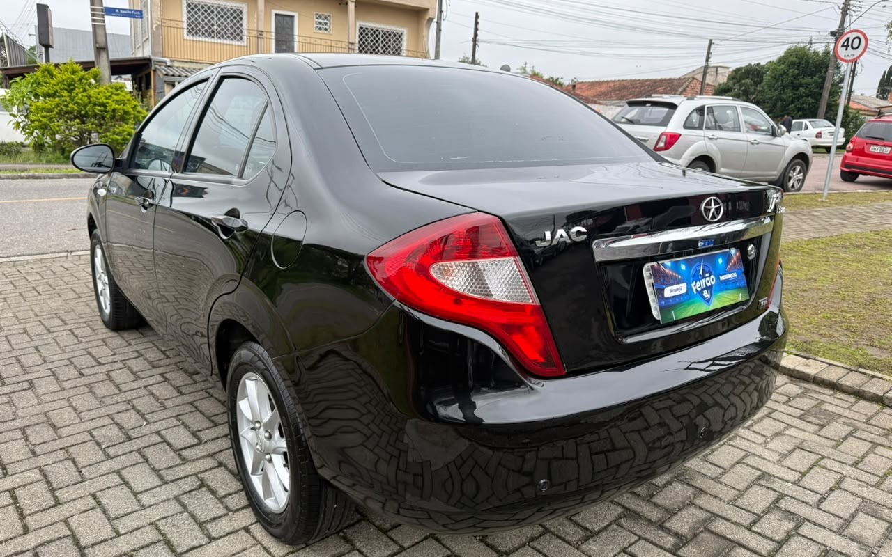 imagem-https://www.socarrao.com.br/sc-vehicle-images-prod/4285448/1791247279390-V2hhdHNBcHAgSW1hZ2UgMjAyNi0xMC0wMiBhdCAxOS40MC41MyAoMykuanBlZw.jpeg
