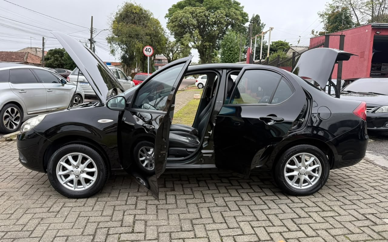 imagem-https://www.socarrao.com.br/sc-vehicle-images-prod/4285448/1791247279971-V2hhdHNBcHAgSW1hZ2UgMjAyNi0xMC0wMiBhdCAxOS40MC41NiAoMikuanBlZw.jpeg
