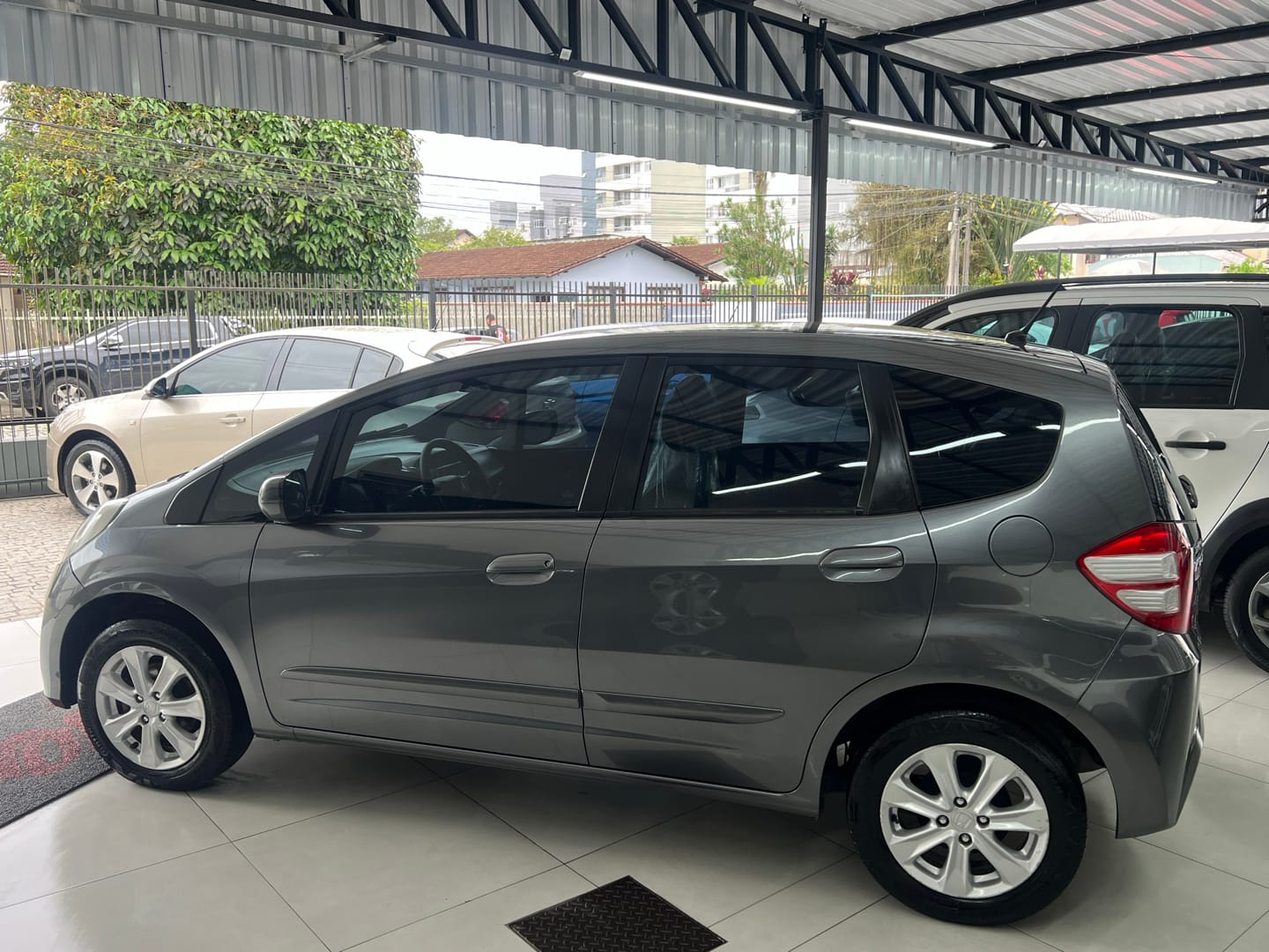 imagem-https://www.socarrao.com.br/sc-vehicle-images-prod/42855/1769988773973-6994112OR_1760961812_12_980.jpg