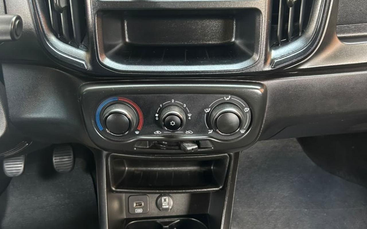 imagem-https://www.socarrao.com.br/sc-vehicle-images-prod/4285880/1791251606535-V2hhdHNBcHAgSW1hZ2UgMjAyNi0wOS0yOSBhdCAxOC41OS4xOSAoMikuanBlZw.jpeg