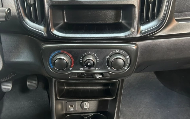 imagem-https://www.socarrao.com.br/sc-vehicle-images-prod/4285880/1791251606535-V2hhdHNBcHAgSW1hZ2UgMjAyNi0wOS0yOSBhdCAxOC41OS4xOSAoMikuanBlZw.jpeg