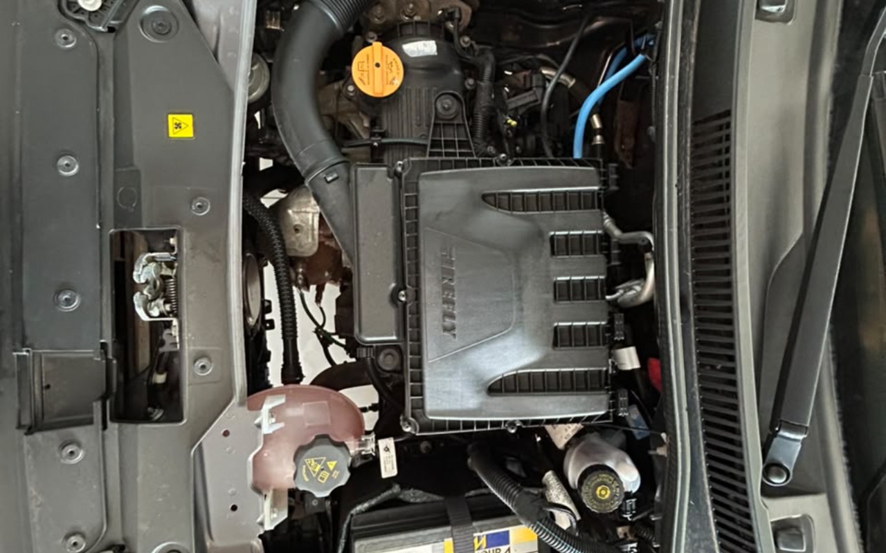 imagem-https://www.socarrao.com.br/sc-vehicle-images-prod/4285880/1791251606995-V2hhdHNBcHAgSW1hZ2UgMjAyNi0wOS0yOSBhdCAxOC41OS4yMi5qcGVn.jpeg