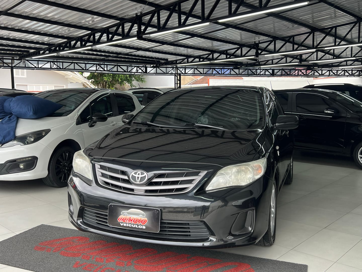 Toyota Corolla 2014 Preto — foto 1 de 3
