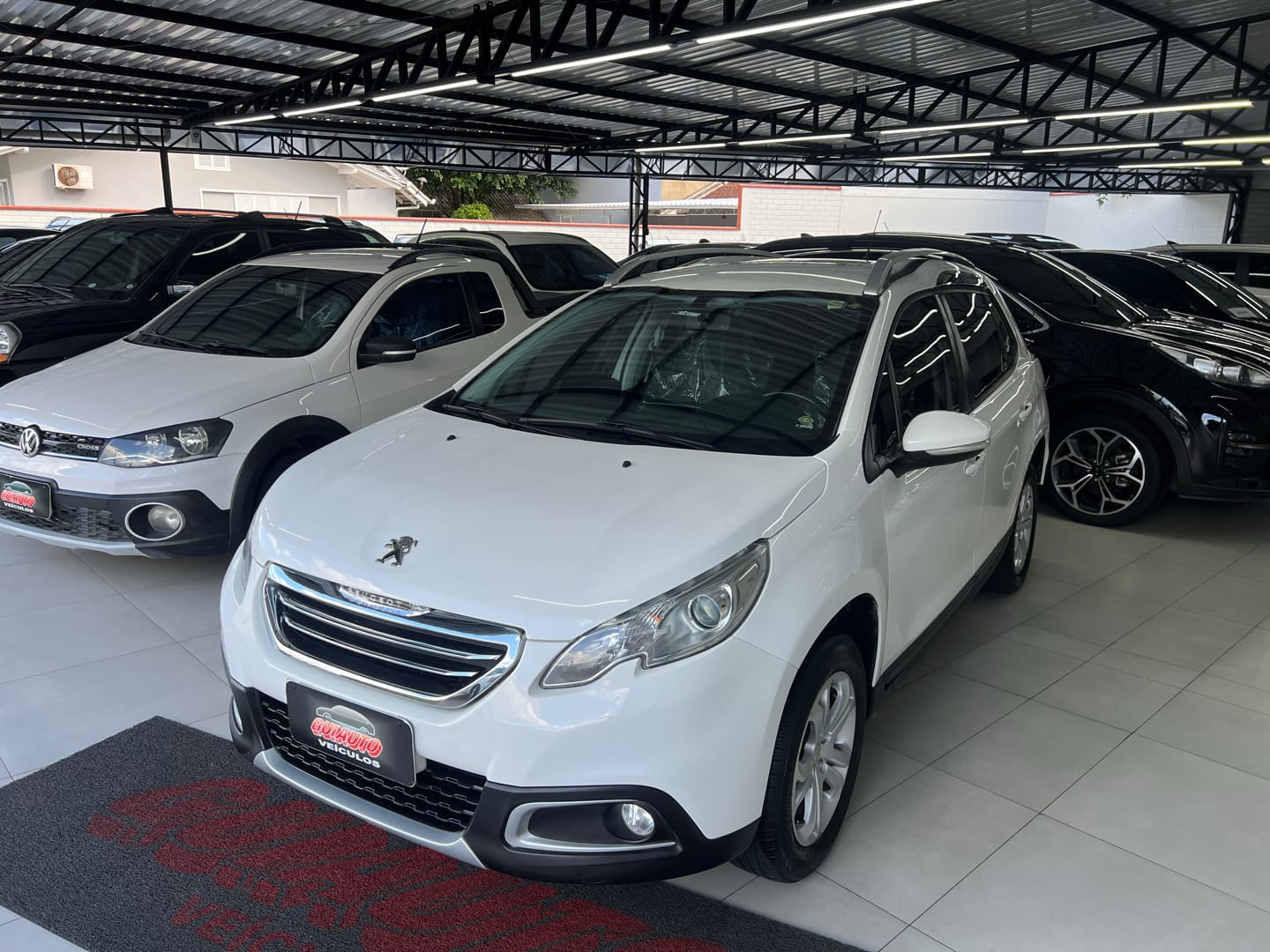 Peugeot 2008 2017 Branco — foto 1 de 3