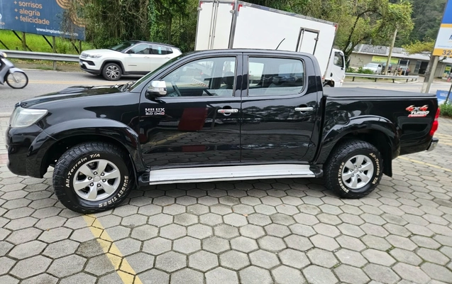 imagem-https://www.socarrao.com.br/sc-vehicle-images-prod/4289284/1791286460073-SU1HLTIwMjYxMDA2LVdBMDAxOS5qcGc.jpg