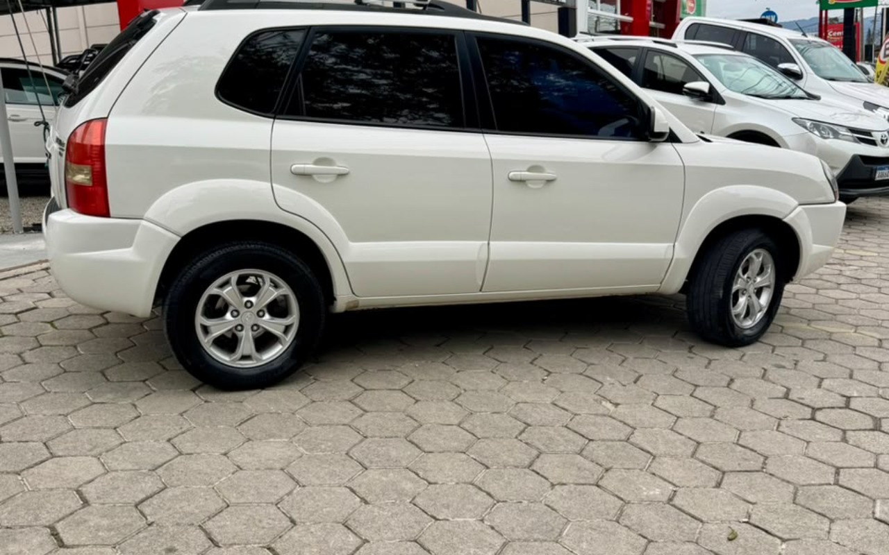 imagem-https://www.socarrao.com.br/sc-vehicle-images-prod/4289293/1791286804754-SU1HLTIwMjYxMDA2LVdBMDAzNS5qcGc.jpg