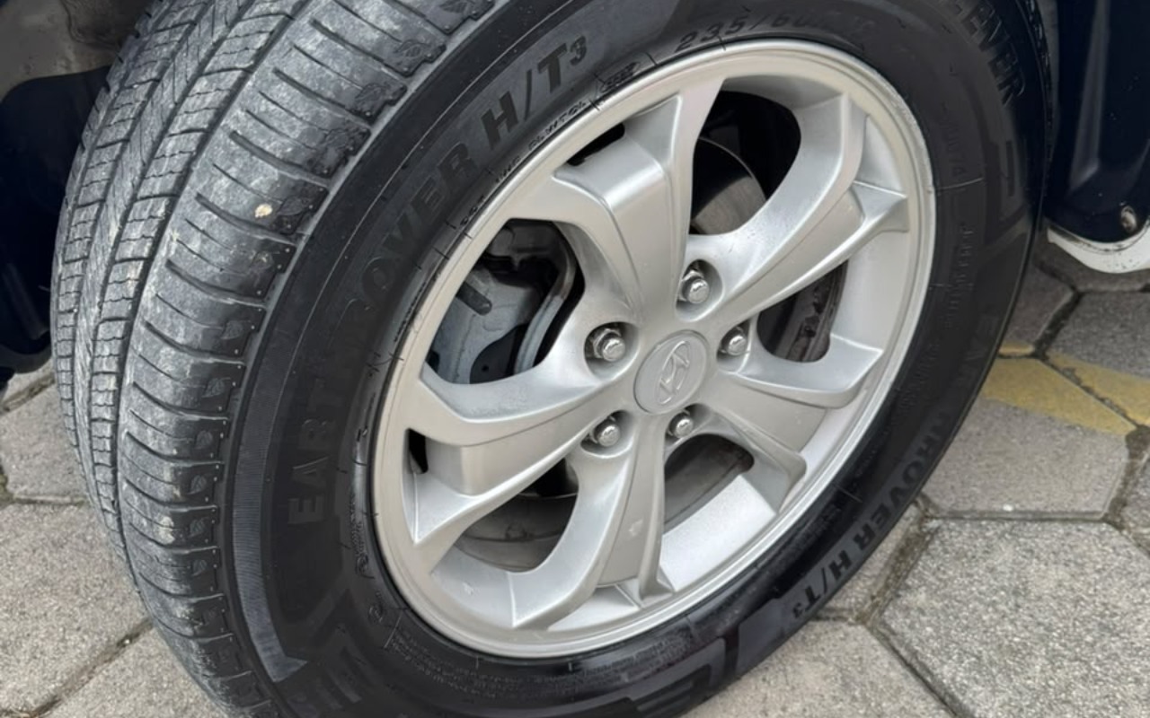 imagem-https://www.socarrao.com.br/sc-vehicle-images-prod/4289293/1791286805566-SU1HLTIwMjYxMDA2LVdBMDAzNy5qcGc.jpg