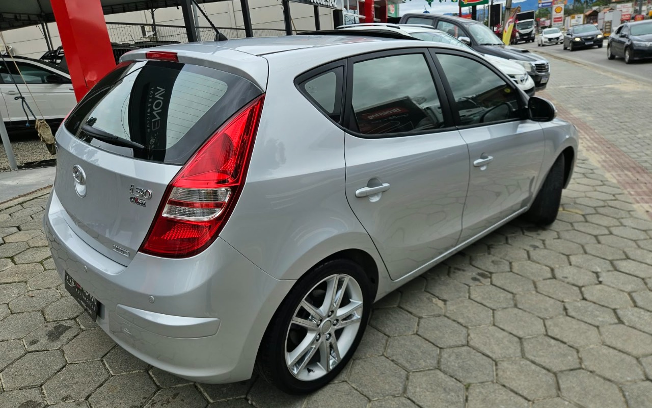 imagem-https://www.socarrao.com.br/sc-vehicle-images-prod/4289298/1791287024265-SU1HLTIwMjYxMDA2LVdBMDA1OS5qcGc.jpg