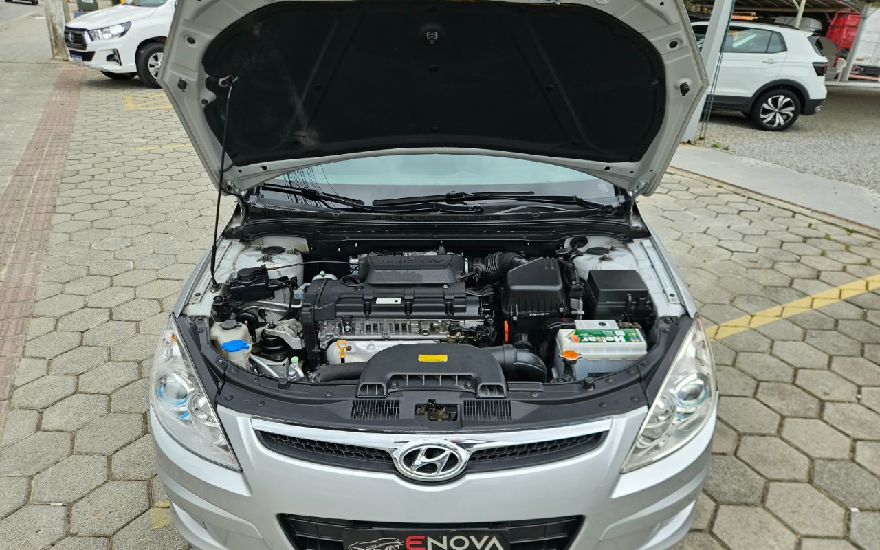 imagem-https://www.socarrao.com.br/sc-vehicle-images-prod/4289298/1791287024428-SU1HLTIwMjYxMDA2LVdBMDA1NC5qcGc.jpg
