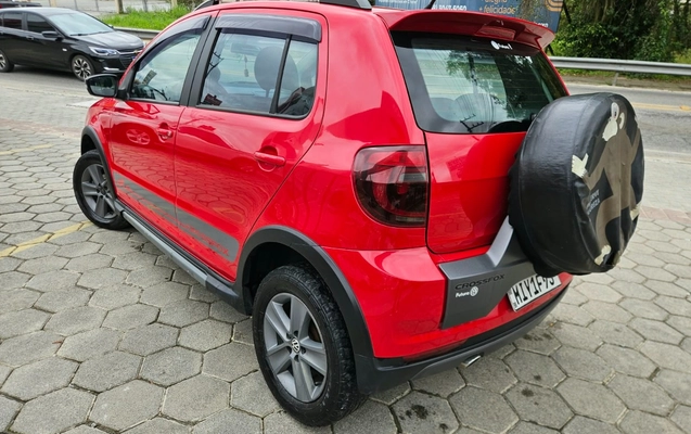 imagem-https://www.socarrao.com.br/sc-vehicle-images-prod/4289301/1791287215915-SU1HLTIwMjYxMDA2LVdBMDA2Ny5qcGc.jpg